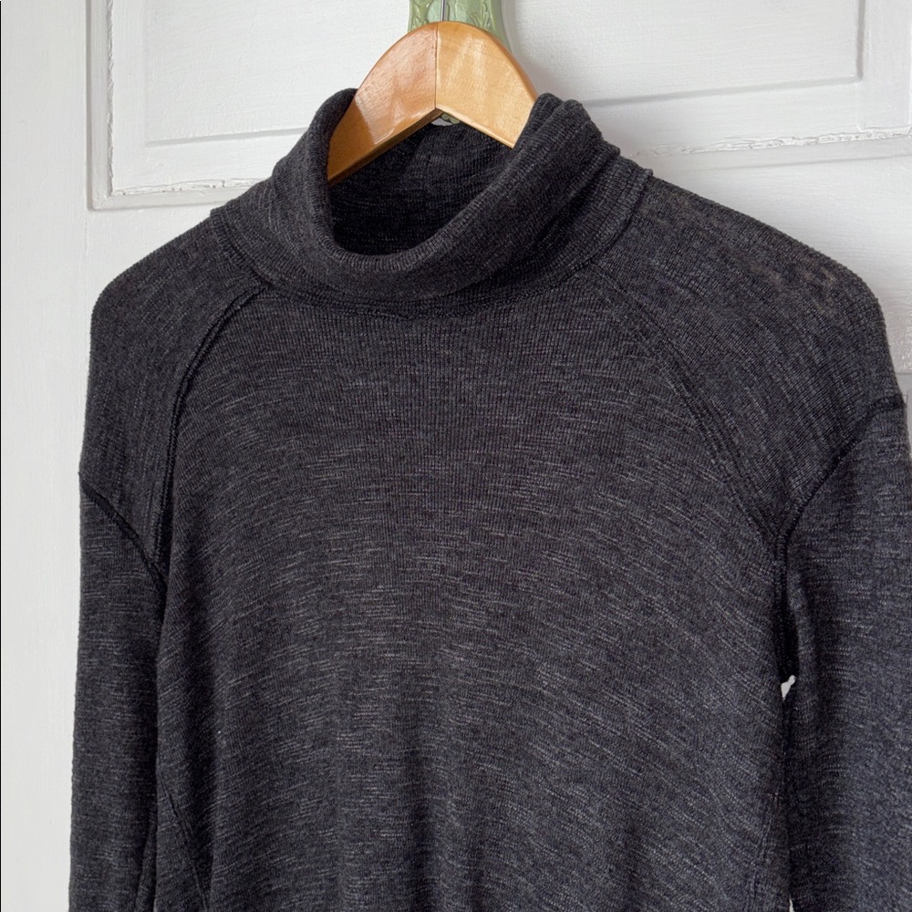 WE THE FREE BY FREE PEOPLE SPLIT BACK LONG SLEEVE TURTLENECK TUNIC TOP - Picture 3 of 8